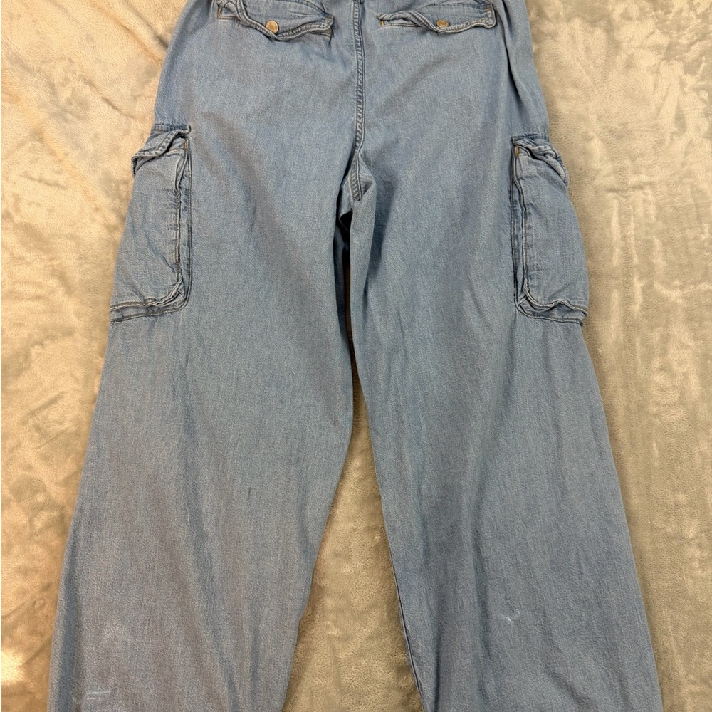 GAP Wide Baggy Mid Rise Jeans Women's 6 | 28 Blue With Toggle Bottom - Picture 2 of 10